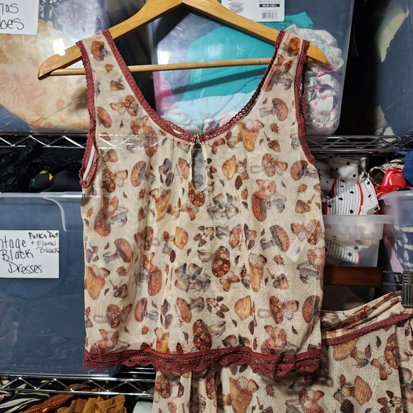 Mushroom print tank and skirt set with lace detail - Picture 7 of 12